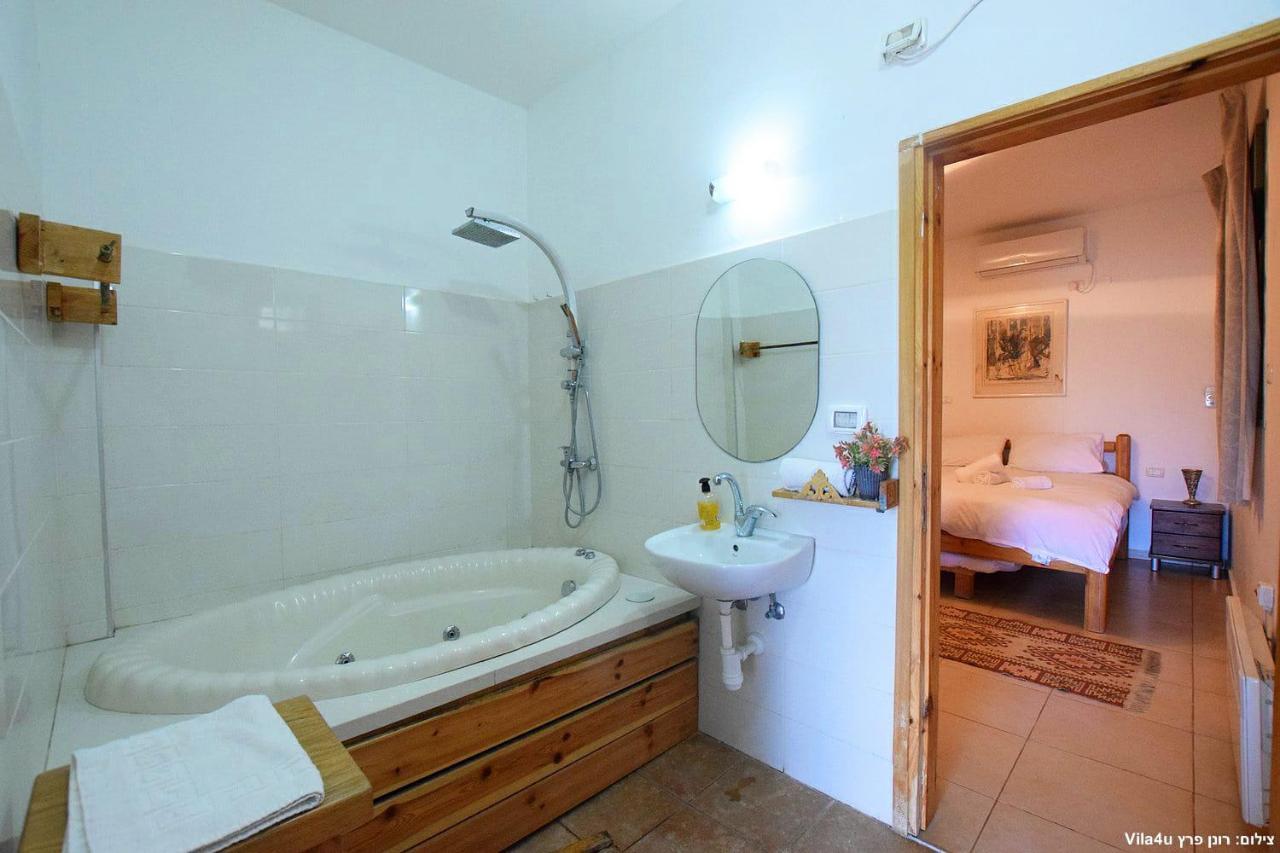 וילה שירה בשיר החורש Villa Shomera Exteriör bild